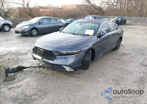 2023 Honda Accord Hybrid Touring z USA, uszkodzony, nr VIN 1HGCY2F81PA013957
